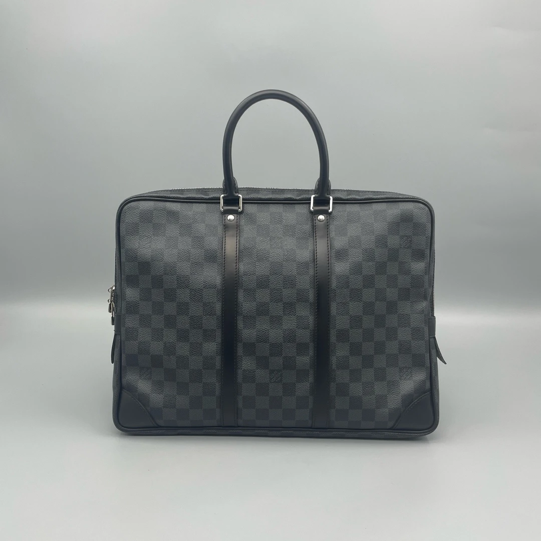 95新 LouisVuitton/路易威登 黑棋盘格肩带遗失 12年 40*29 A3629