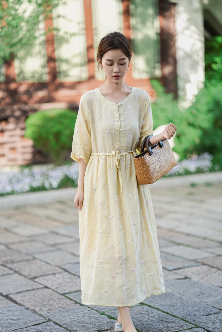 【繁星】圆领满绣花朵纯42支纯苎麻短袖连衣裙女长裙 YR 8069