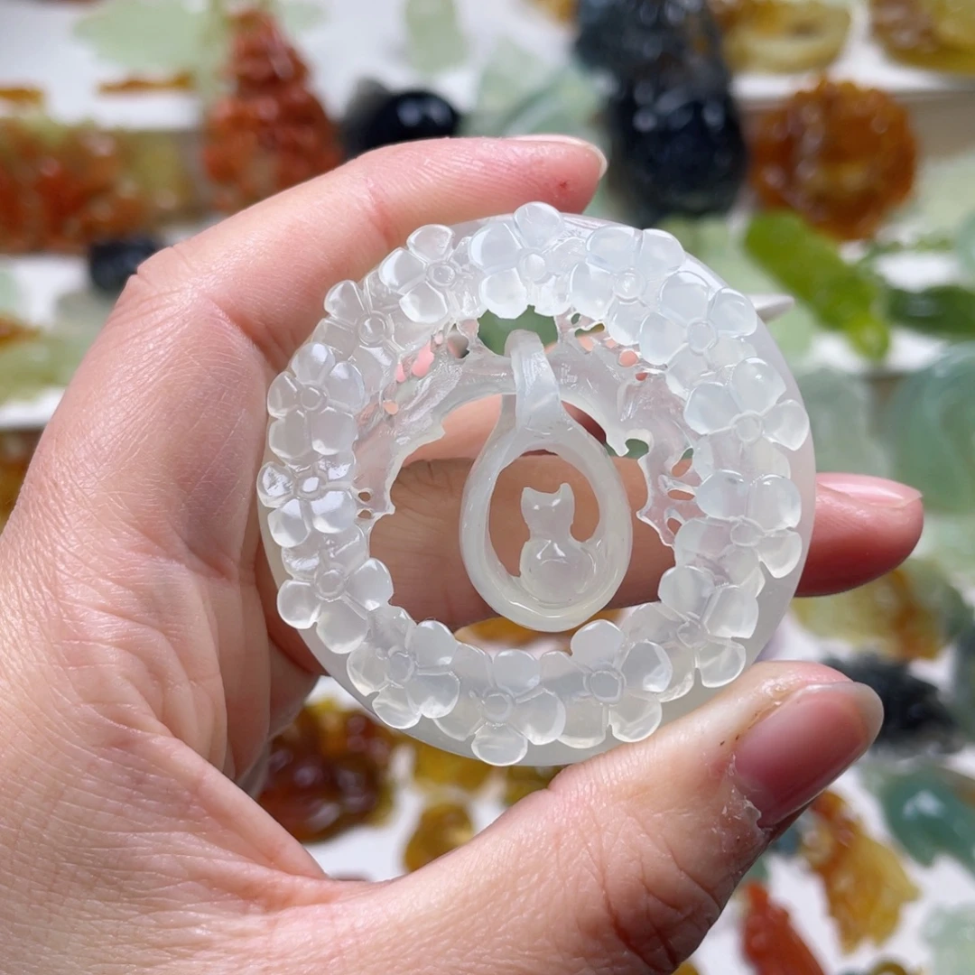 蛇纹石玉未镶嵌颈饰
