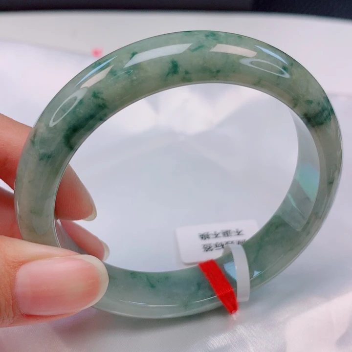 翡翠未镶嵌手镯58圈