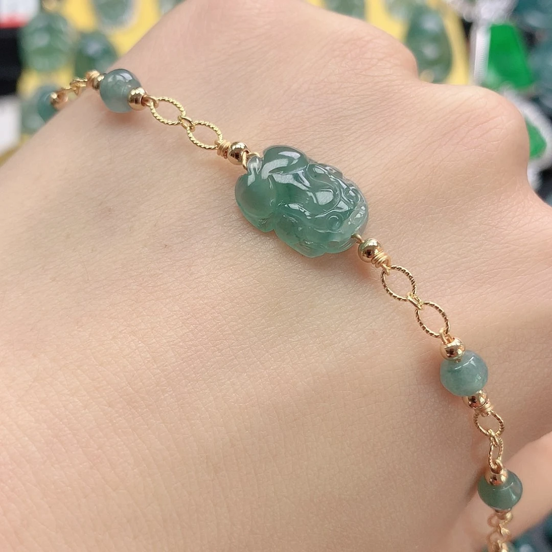 翡翠颈饰未镶嵌手链