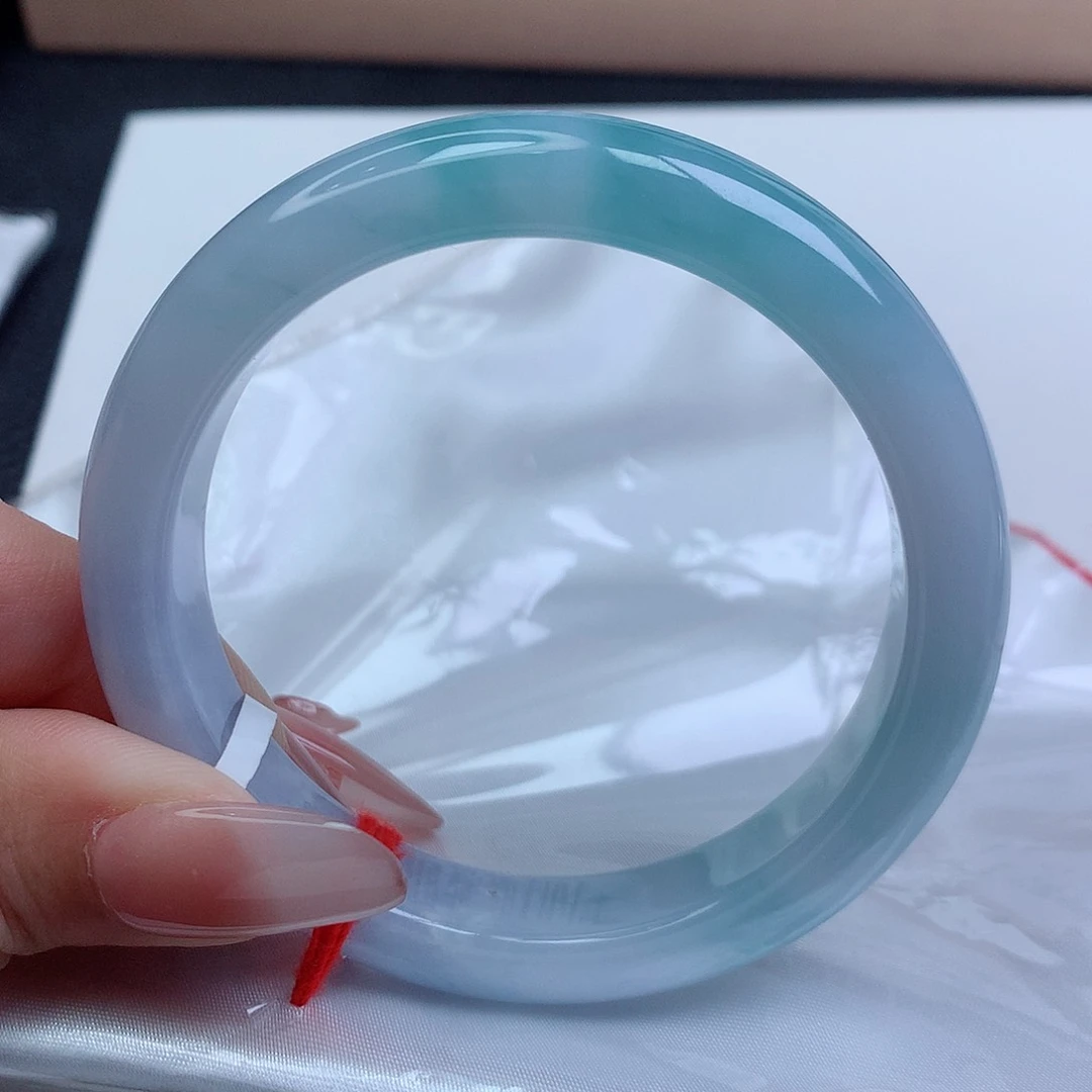 翡翠手镯未镶嵌54.6圈口