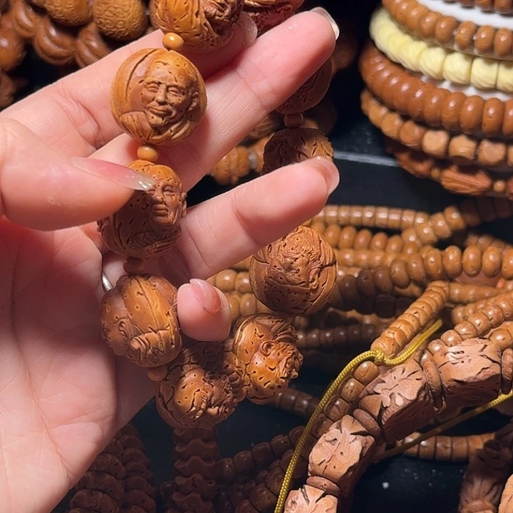 桃核手串十八罗汉