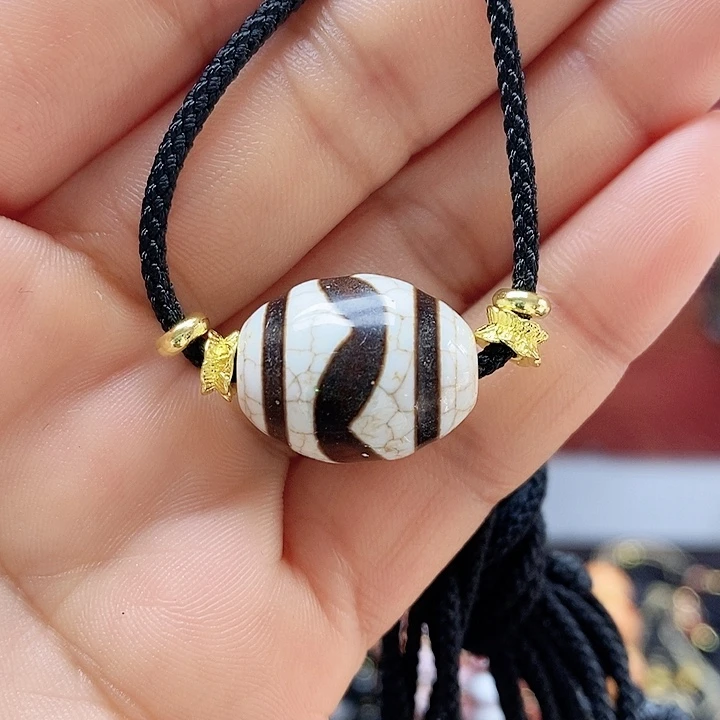 玛瑙/玉髓合金颈饰