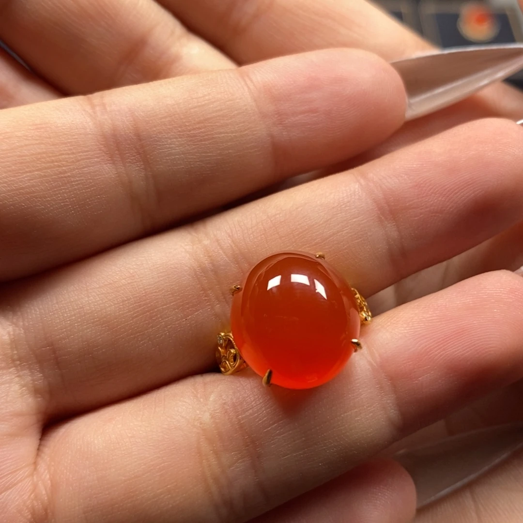 南红玛瑙18K金镶嵌戒指