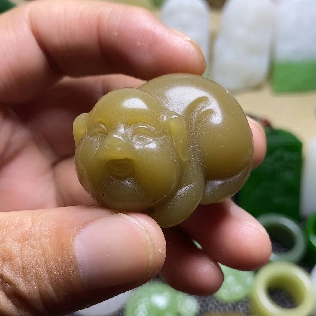 颈饰未镶嵌和田玉