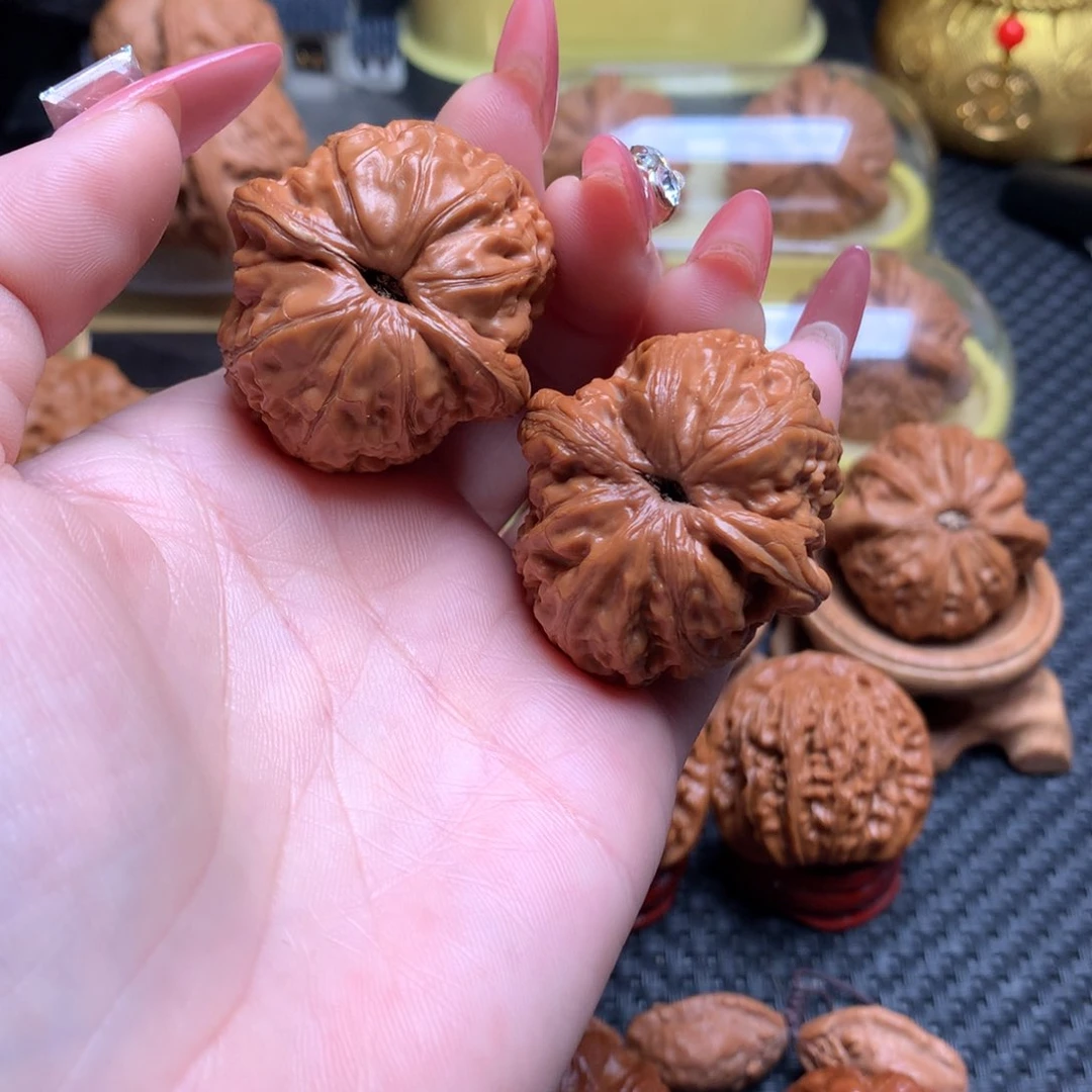 文玩核桃把件周**38全品元宝