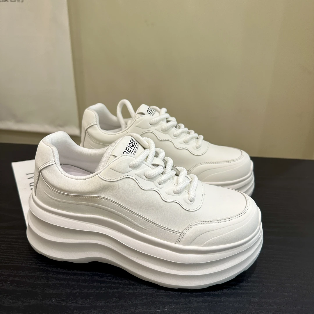 唯品专属厚底学生增高系带小白鞋休闲板鞋女鞋欧若动感风9103