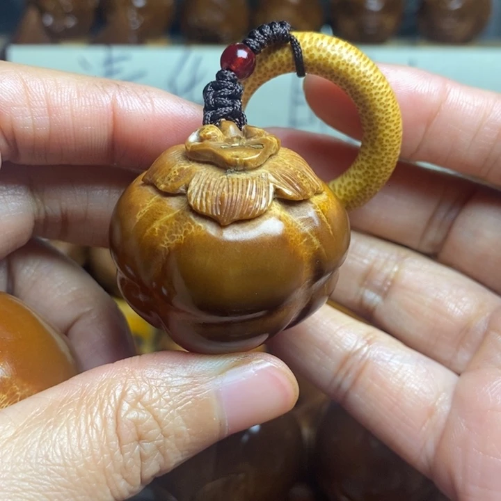 【闪购商品】香榧木七*海橄榄核雕刻