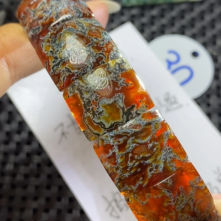 未镶嵌颈饰玛瑙/玉髓禹*将