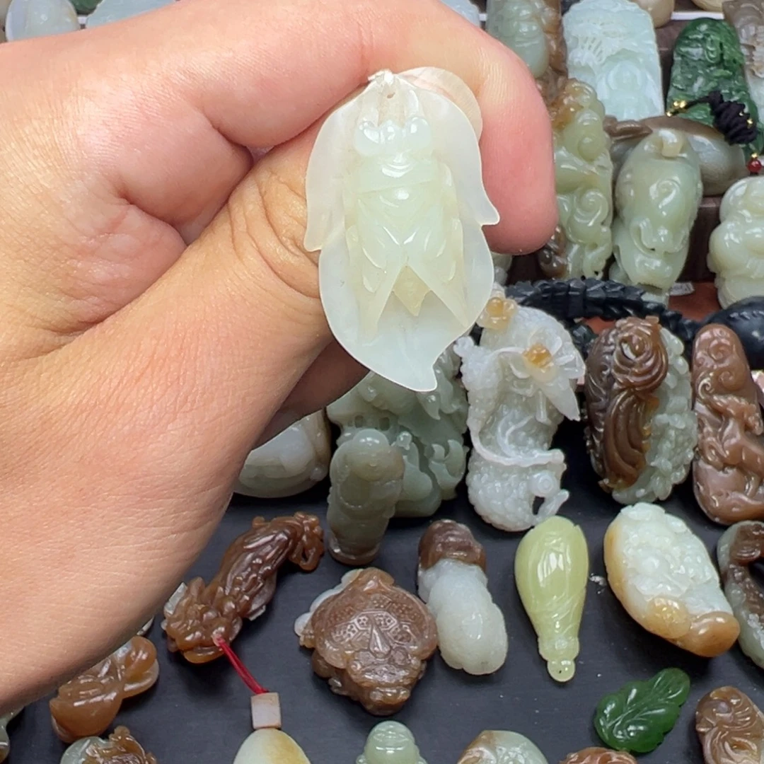 和田玉未镶嵌挂件