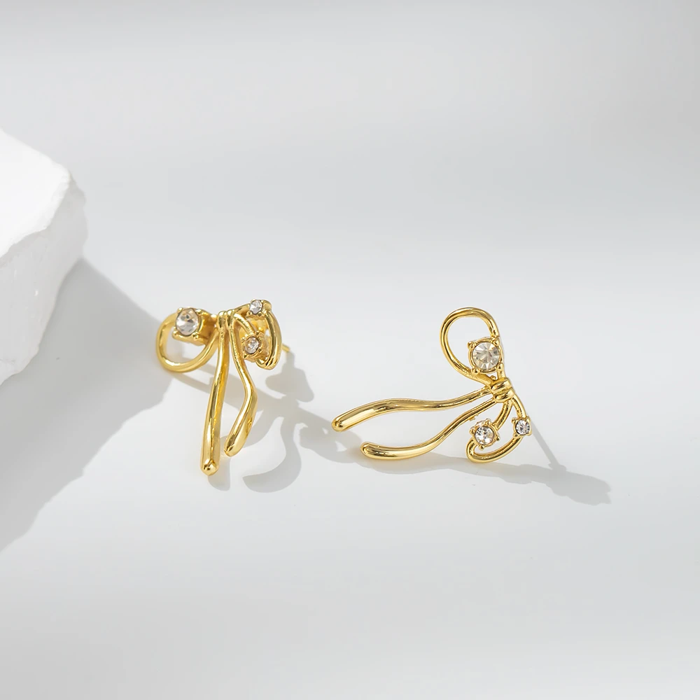 钛钢合成锆石耳饰 钛钢 蝴蝶结精致简约小众耳钉[繁星蝶翼]KE059
