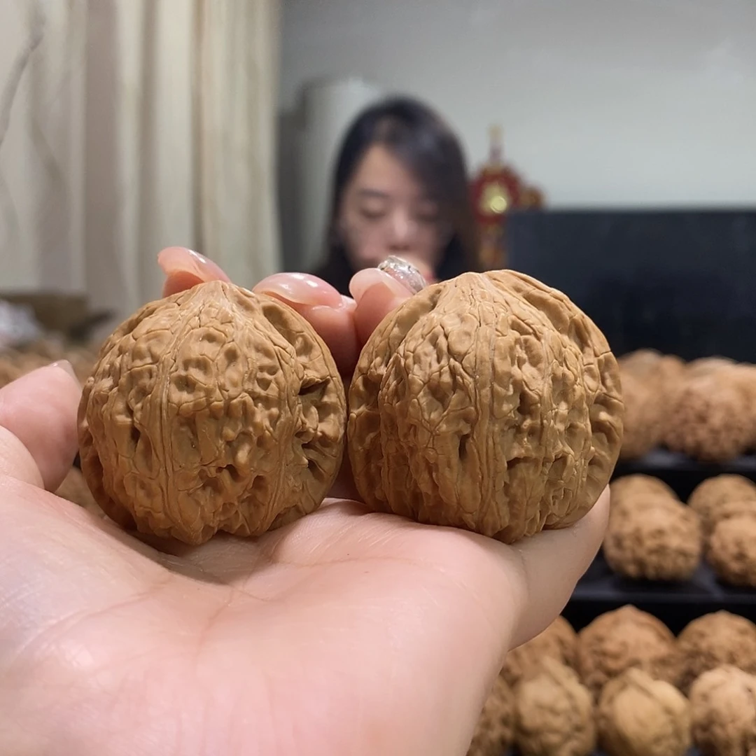 把件文玩核桃41绣球有水尖