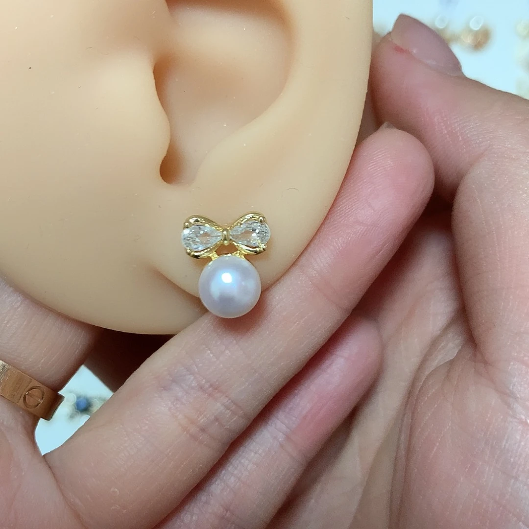 淡水珍珠耳饰合金