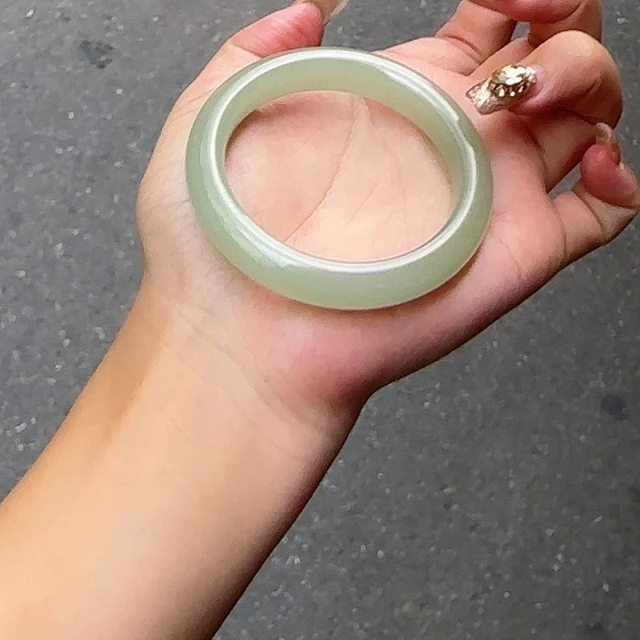 东陵石手镯未镶嵌