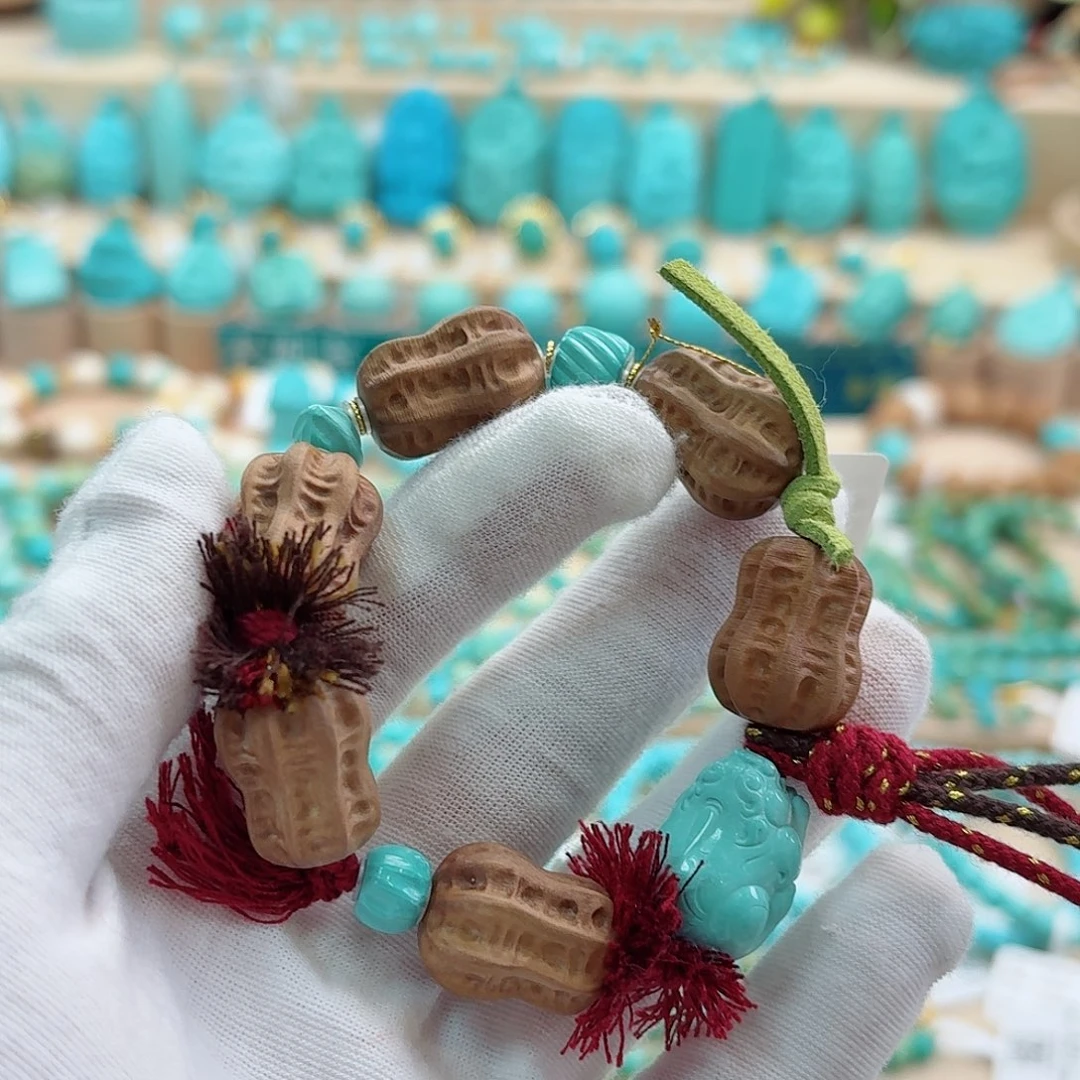 绿松石18K金镶嵌珠宝奇石