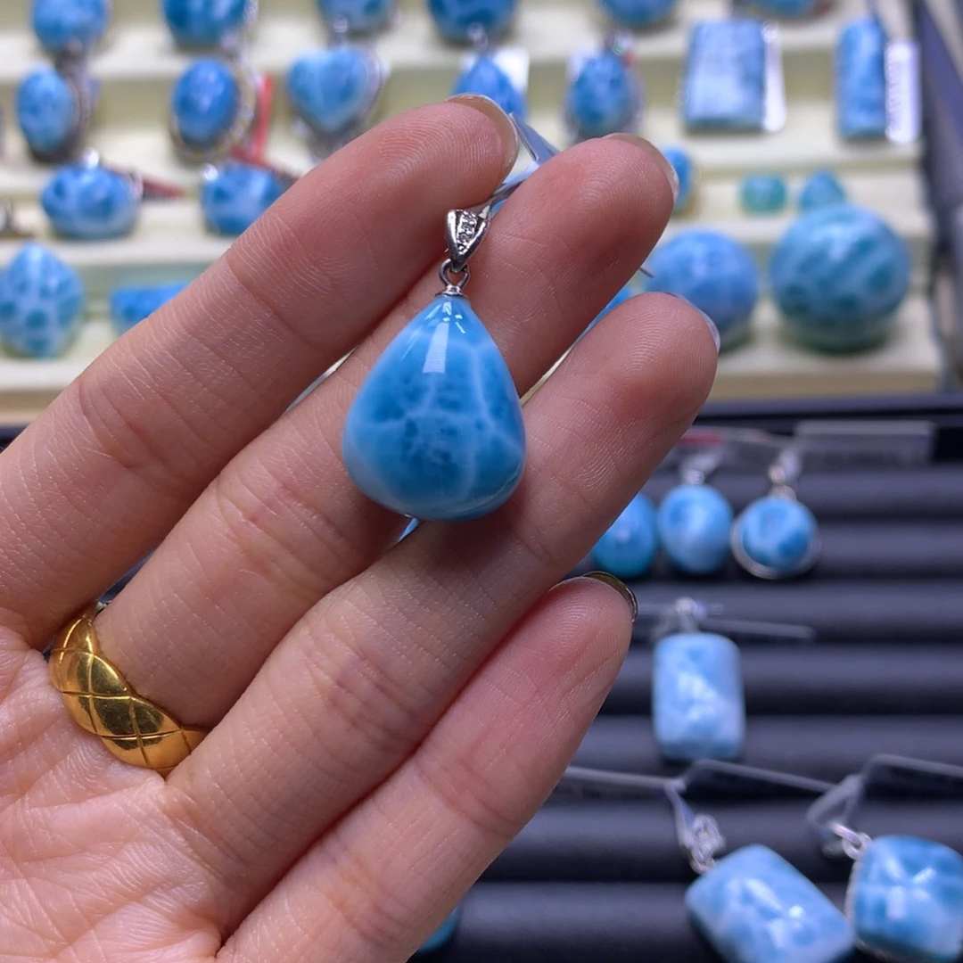 针钠钙石（海纹石）未镶嵌颈饰水滴吊坠色差略异