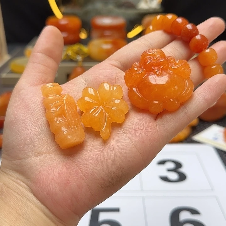 石英质玉（黄龙玉）未镶嵌手镯翡**姐