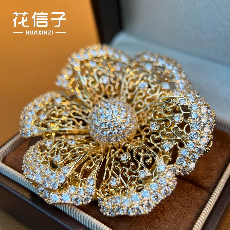 铜合成锆石胸针 5715 锦绣花环 胸花丝巾扣两用大衣腰带打结扣