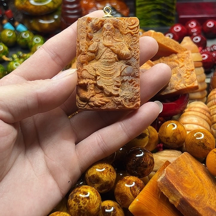 L***Q雷击木雕刻无事牌把件