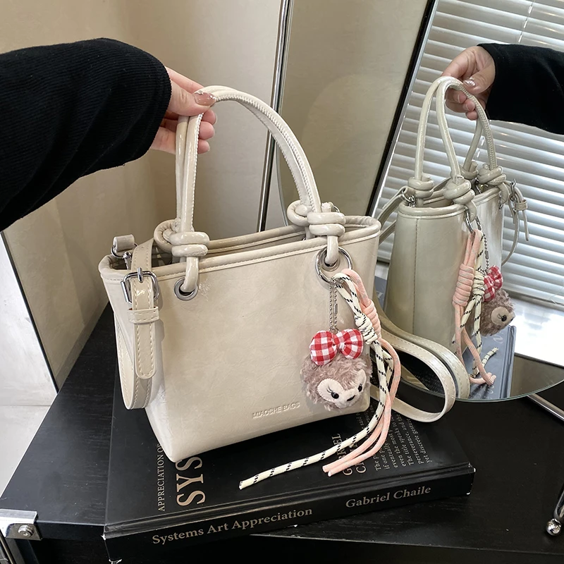 春款上新高级质感小包2025新款时尚百搭手提水桶包单肩斜挎菜篮包