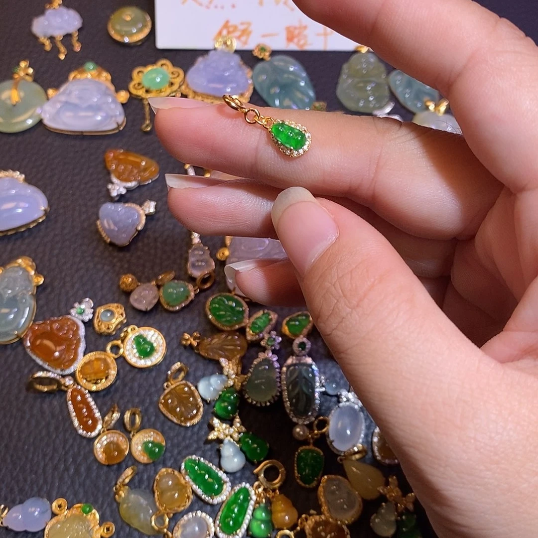 翡翠银S925镶嵌颈饰