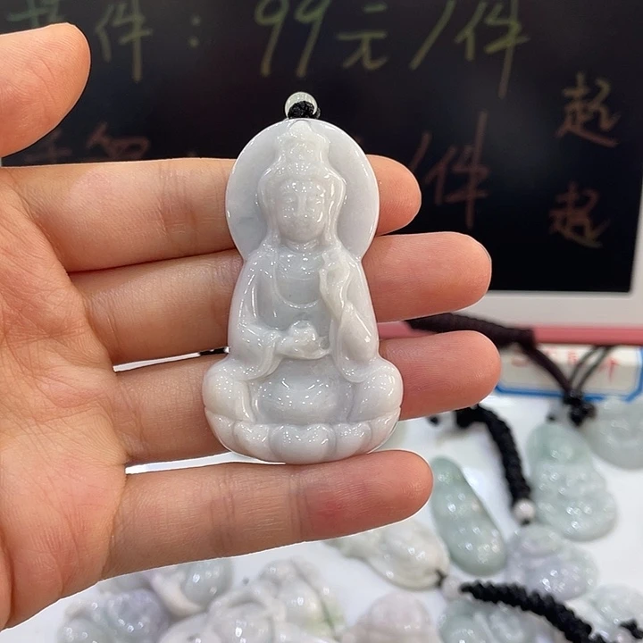 翡翠未镶嵌颈饰翡翠观音
