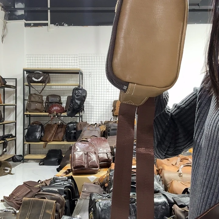 小牛皮（革）牛皮（革）头层牛皮430