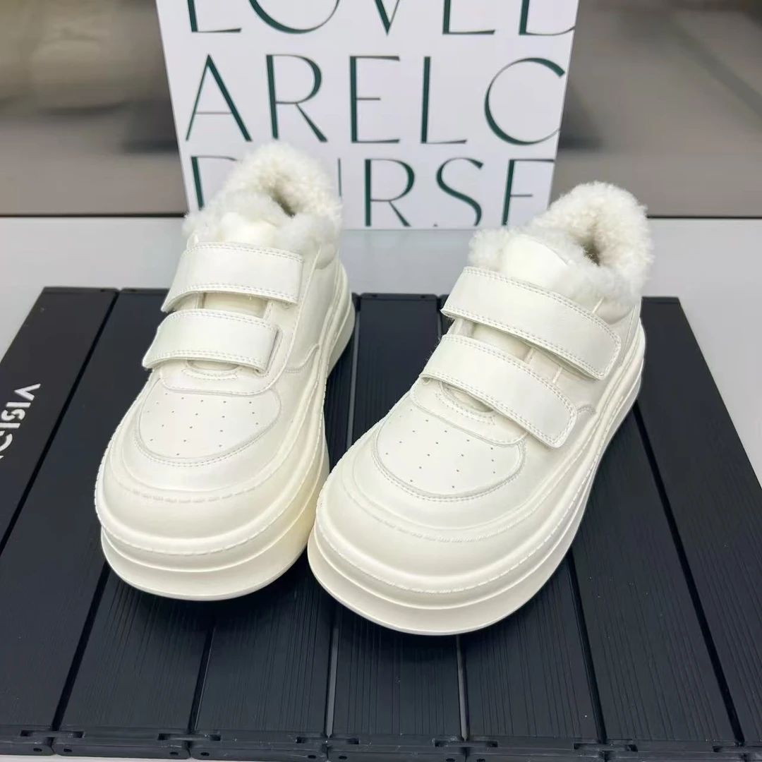 新款气质百搭潮流女士{大棉}休闲鞋/JD/12-187