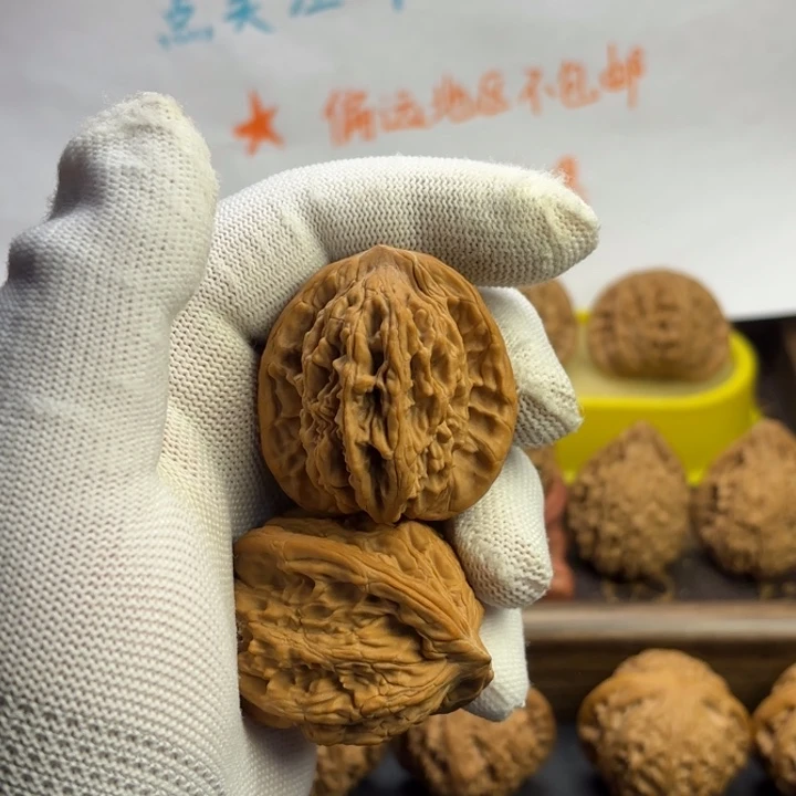 想***烦把件文玩核桃福利麦穗虎头