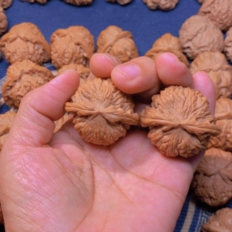 【闪购商品】吊坠文玩核桃狂*闷白42