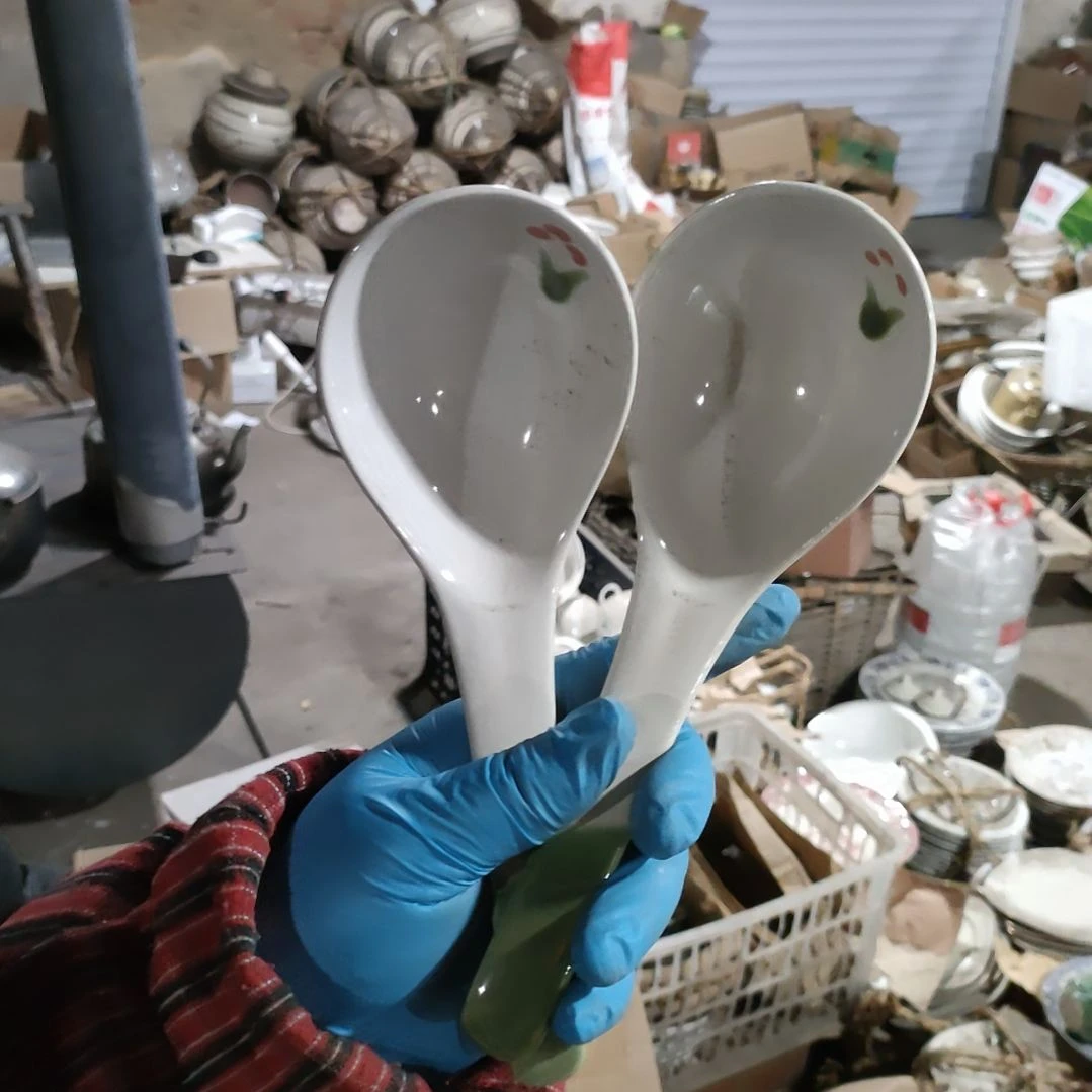 摆件陶瓷盘子碗啥都有