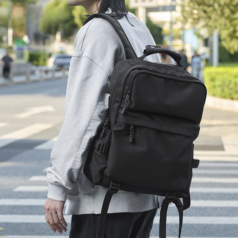 书包初高中生轻量化双肩包男包通勤电脑包大容量旅游轻便揹包女包