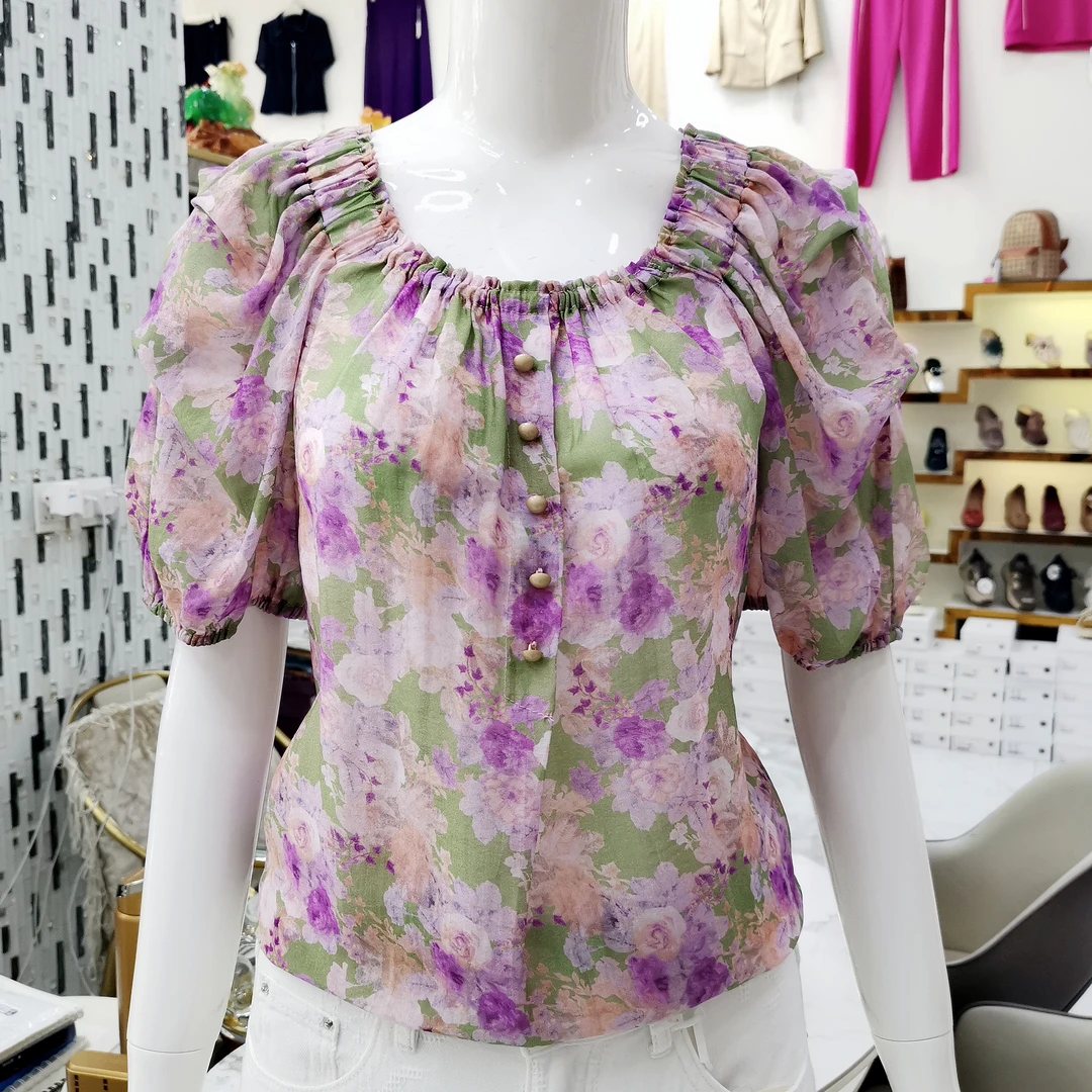 5377  韩版靓丽花色上衣