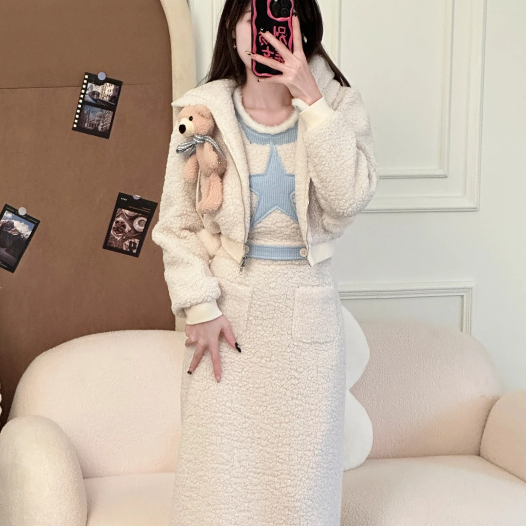 气泡苏打 织物猪原创 少女风可爱萌趣毛绒外套背带裙学院风JK制服