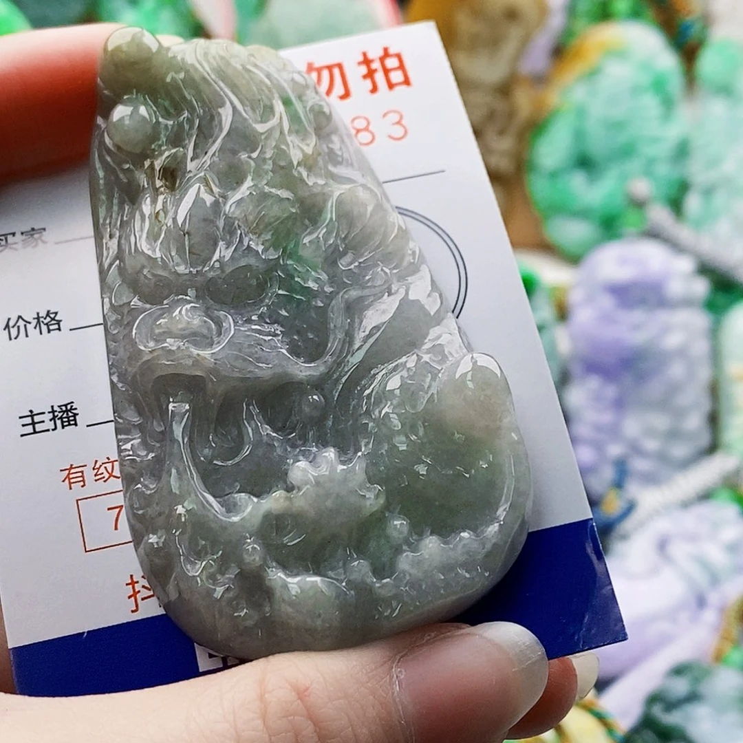 吊坠(不含链)未镶嵌翡翠