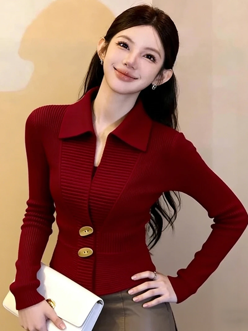 冬季巨好看的轻熟上衣韩系小众不撞款轻奢高级感红色圣诞针织开衫