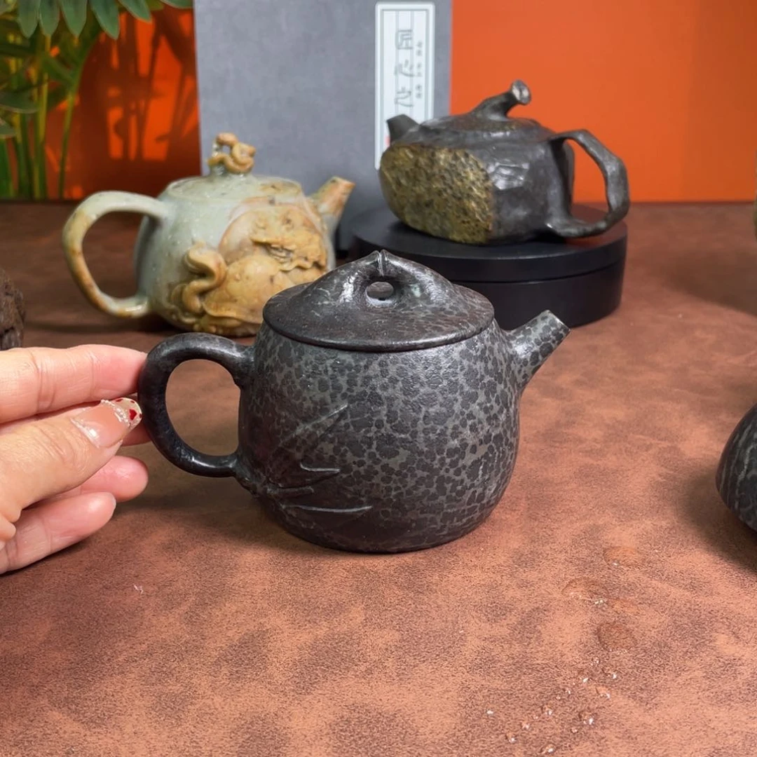 冰碛岩竹节壶茶具
