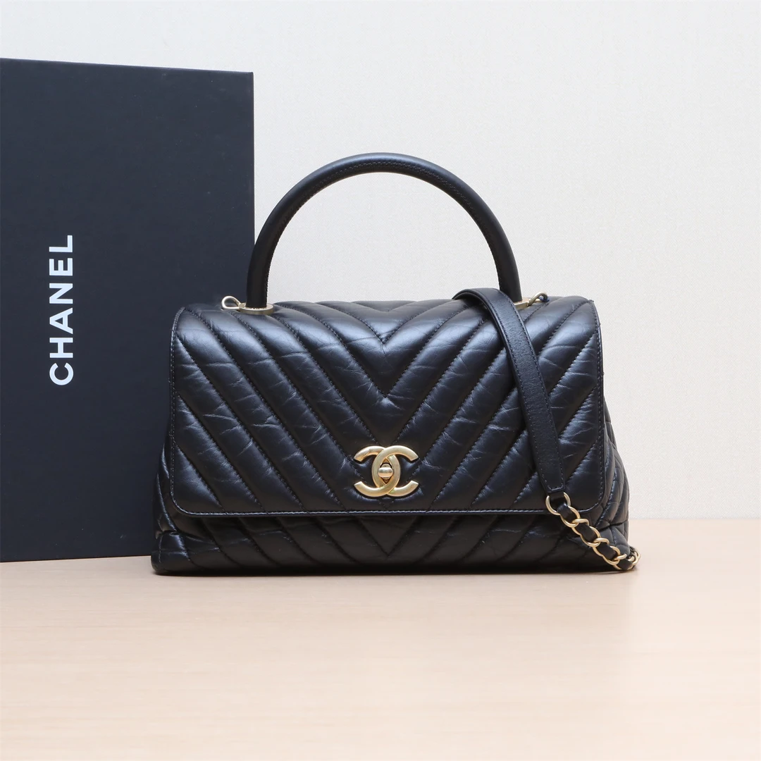 95新 Chanel/香奈儿 小花双双 Handle 中号 黑色 皮革S 26开 金扣