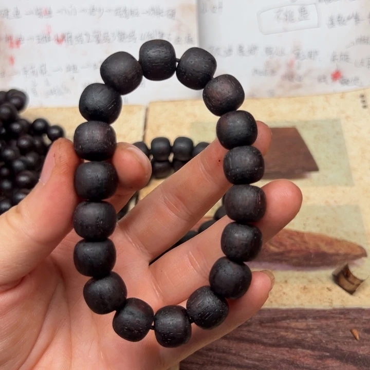 藤类降真香12老型红黑油结晶