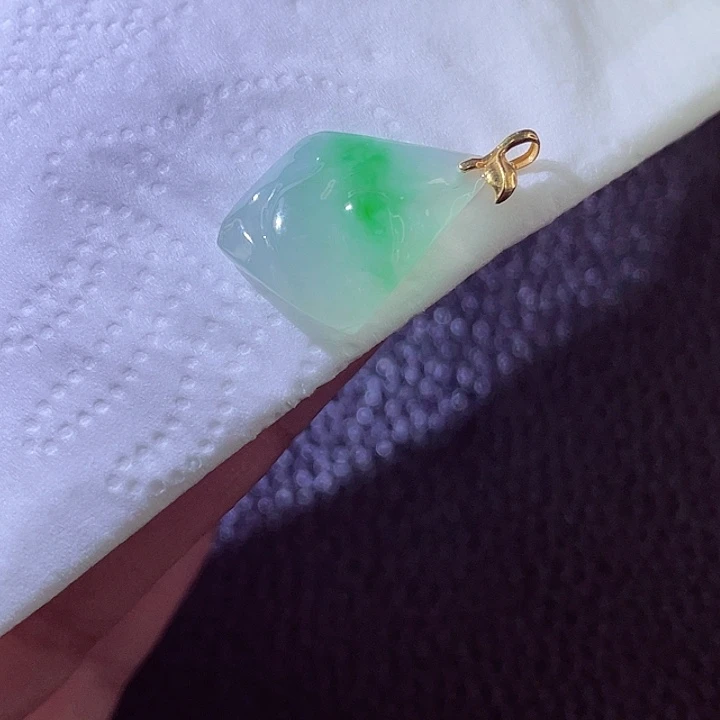 颈饰18K金镶嵌翡翠翡翠