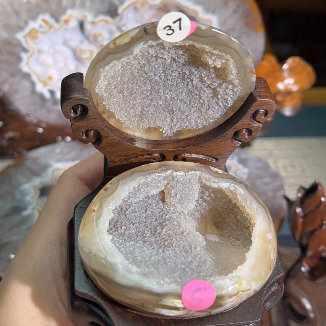 未镶嵌水晶大型摆件（非配饰）