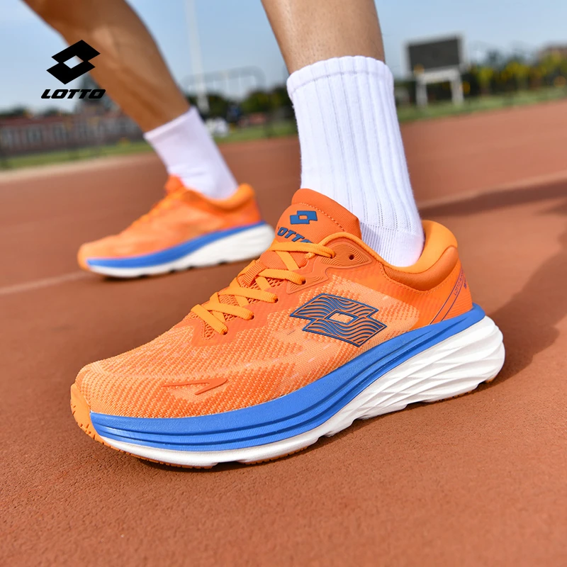 乐途专业跑步鞋男减震运动鞋碳板跑鞋情侣款训练竞速轻便软底鞋女