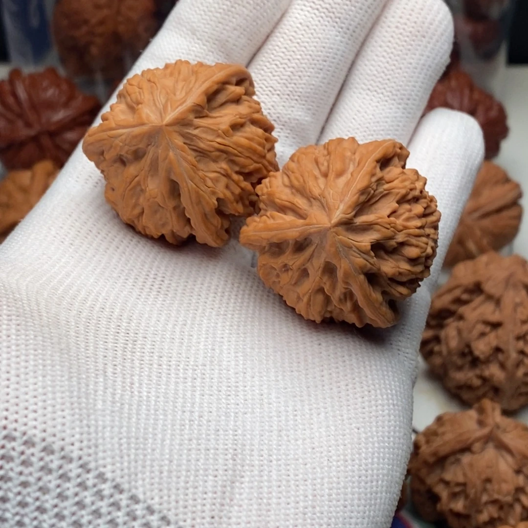 如***形把件文玩核桃全品御龙