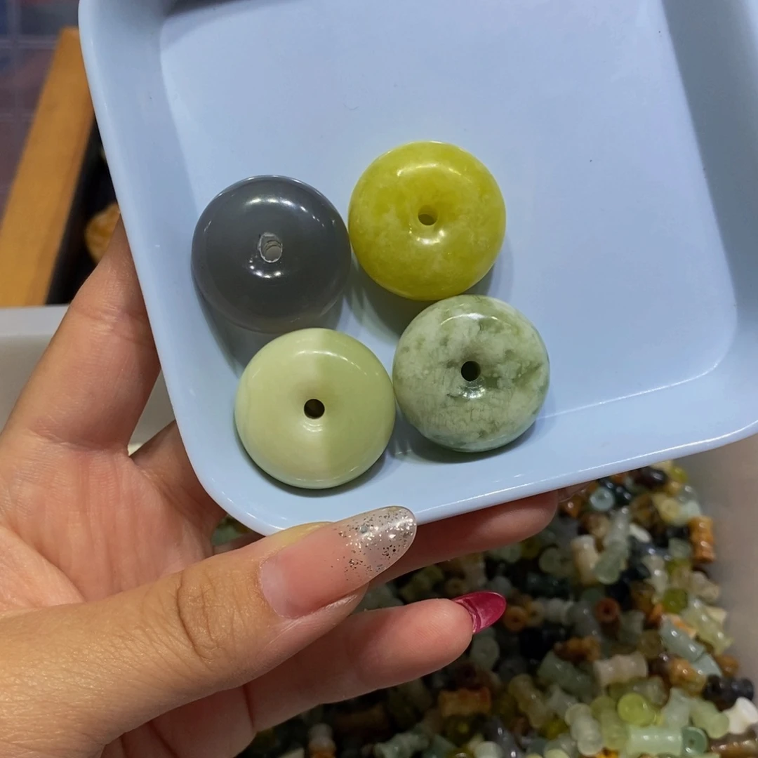 蛇纹石玉未镶嵌颈饰T***.127
