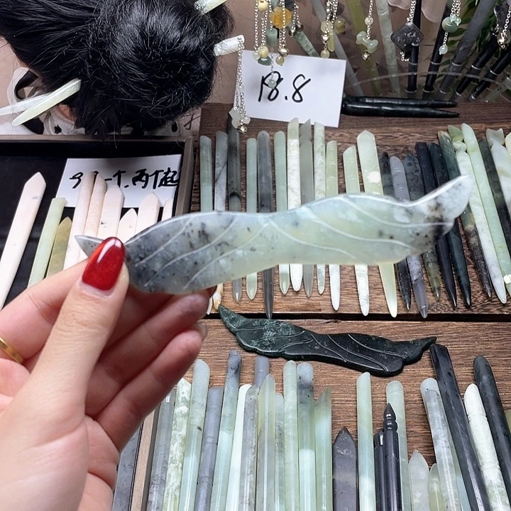 蛇纹石玉发饰合金