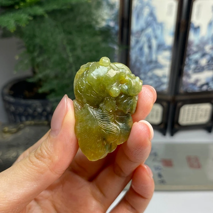 毛货 黄绿翡满色年年有余鱼吊坠 天然翡翠A货