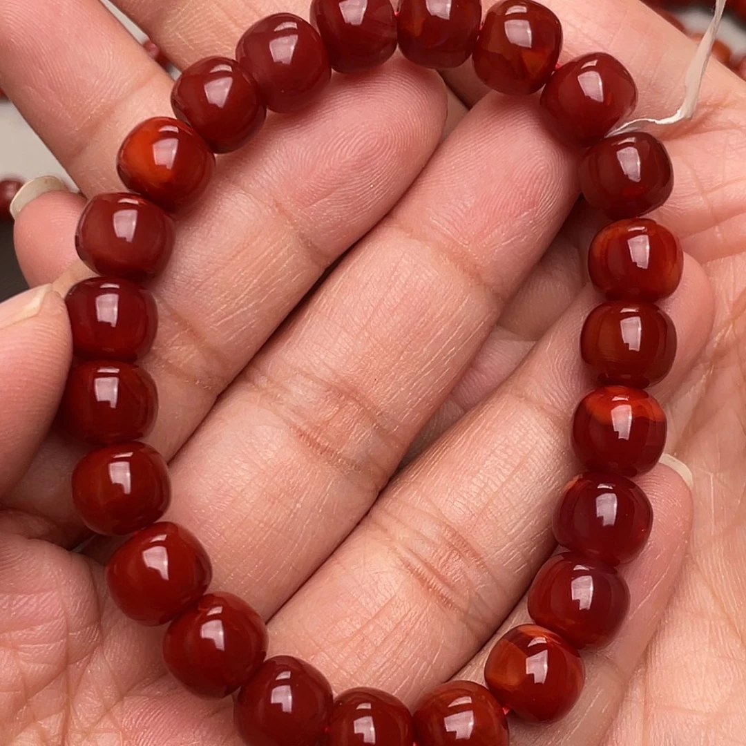 南红玛瑙吊坠未镶嵌