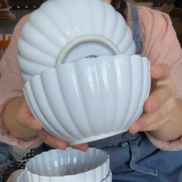 外贸尾单高温陶瓷微瑕白色菊花面碗两个