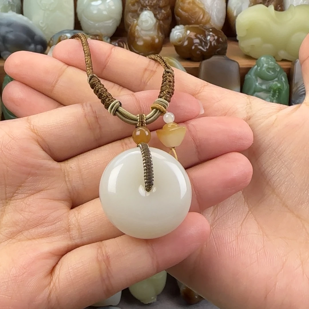 上***茹定制和田玉未镶嵌和田玉